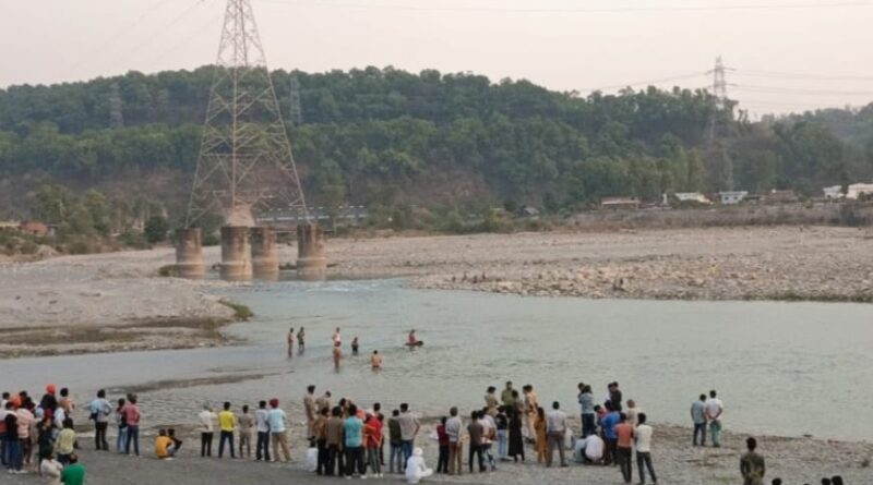 Three tourists died due to drowning in Yamuna river HIMACHAL HEADLINES
