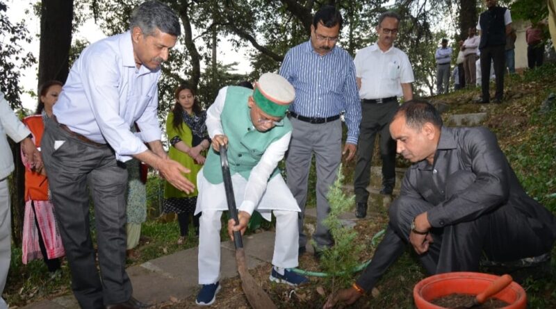 Governor Shukla plants Sapling on World Environment Day HIMACHAL HEADLINES