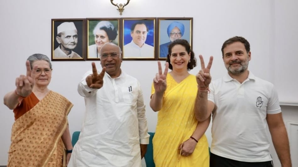 CM Sukhu congratulated Sonia Gandhi on becoming the President of Congress Parliamentary Party HIMACHAL HEADLINES