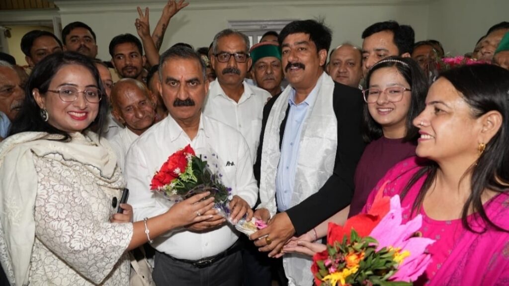 Newly elected MLAs call on CM Sukhu Newly elected MLAs call on CM Sukhu HIMACHAL HEADLINES