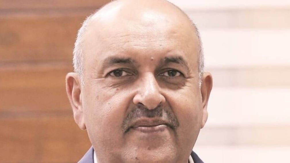 IAS Tarun Kapoor continue to serve in Modi 3.0 IAS Tarun Kapoor continue to serve in Modi 3.0 HIMACHAL HEADLINES