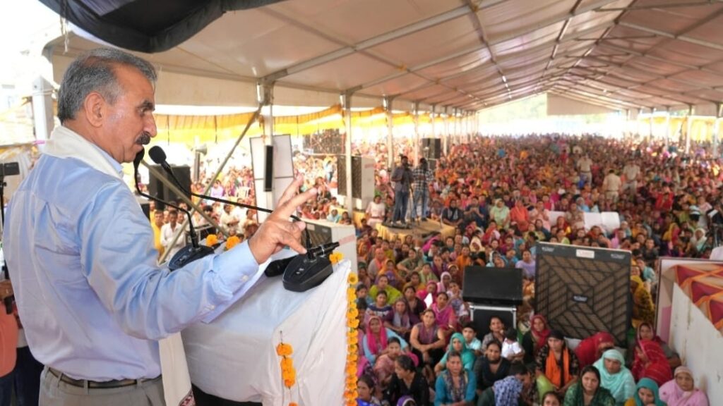 CM Sukhu releases Rs.3.27 crore under Indira Gandhi Pyari Behna Sukh Samman Nidhi Yojana for Haroli in Una CM Sukhu releases Rs.3.27 crore under Indira Gandhi Pyari Behna Sukh Samman Nidhi Yojana for Haroli in Una HIMACHAL HEADLINES