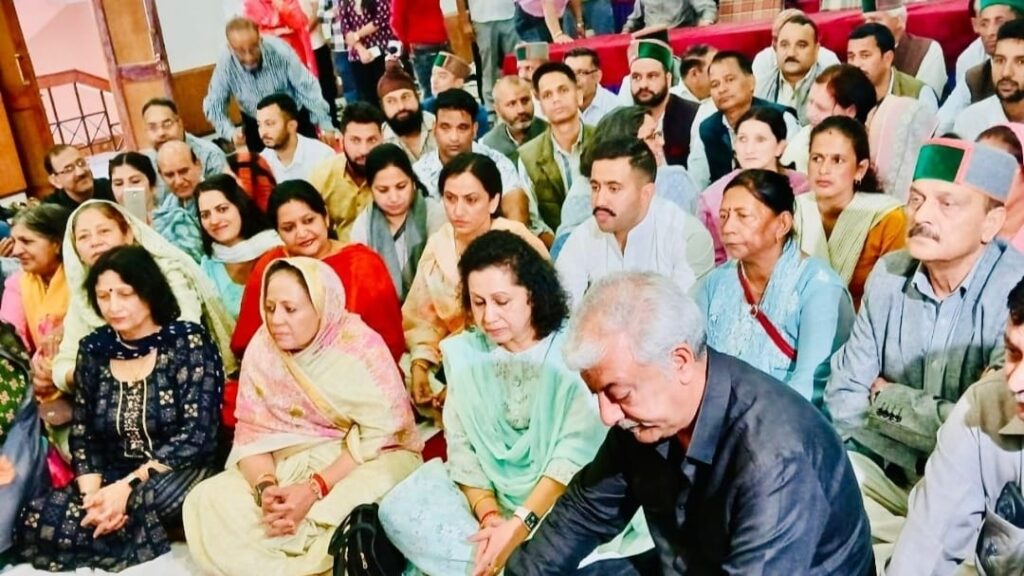 Congress party leaders, office bearers, and workers remembered Virbhadra Singh Congress party leaders, office bearers, and workers remembered Virbhadra Singh HIMACHAL HEADLINES