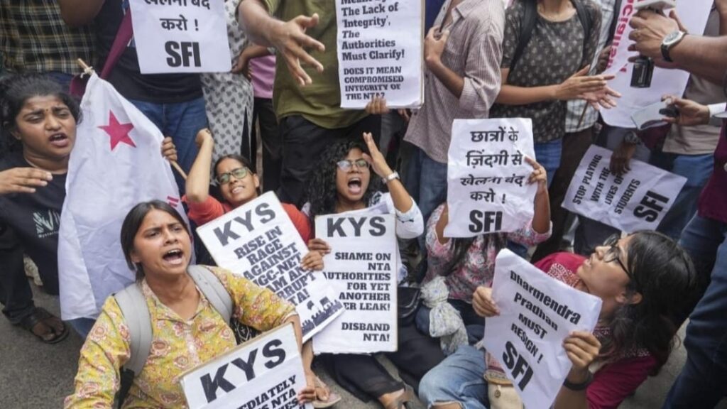 Entrance Exam Scandal: Education Minister Should Resign Entrance Exam Scandal: Education Minister Should Resign HIMACHAL HEADLINES