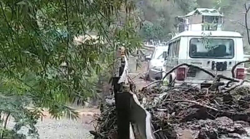 Heavy Debris Causes Road Closure and Flash Floods in Himachal HIMACHAL HEADLINES