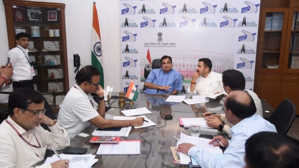 Vikramaditya Singh meets Union Minister Nitin Gadkari to discuss road projects ahead of monsoon season HIMACHAL HEADLINES