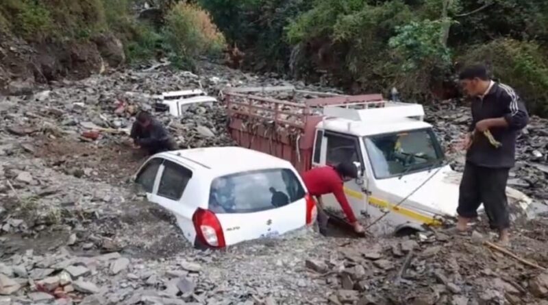 Himachal faces monsoon fury, heavy downpour in Shimla HIMACHAL HEADLINES