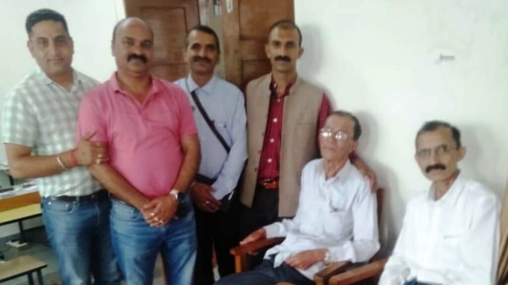 Nek Ram Thakur donated five biswa land for the school building of Dunga villa HIMACHAL HEADLINES