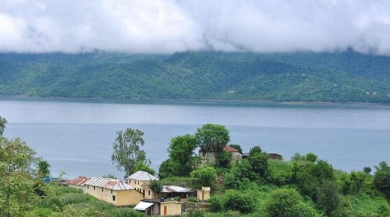 Himachal High Court fines Forest Department for neglecting illegal dumping in Gobind Sagar Lake HIMACHAL HEADLINES