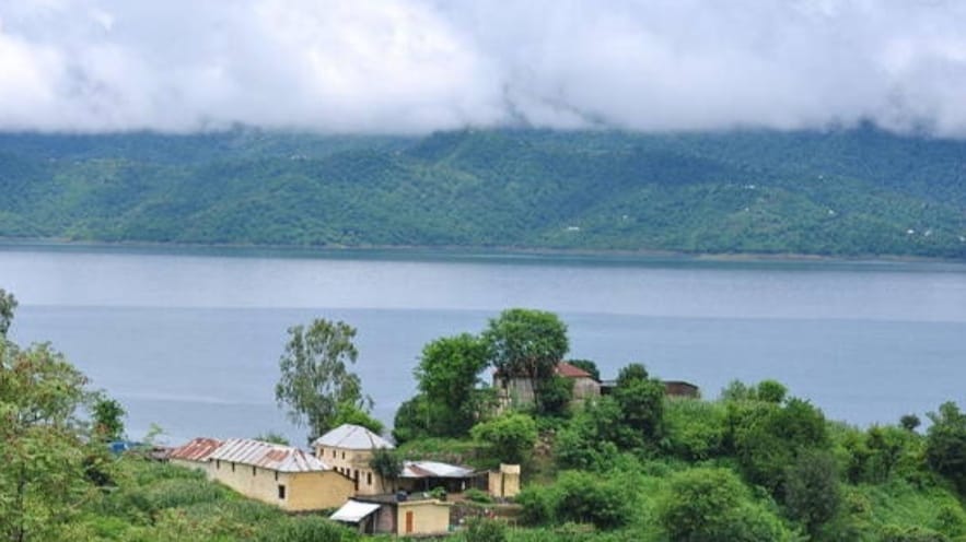 Himachal High Court fines Forest Department for neglecting illegal dumping in Gobind Sagar Lake HIMACHAL HEADLINES
