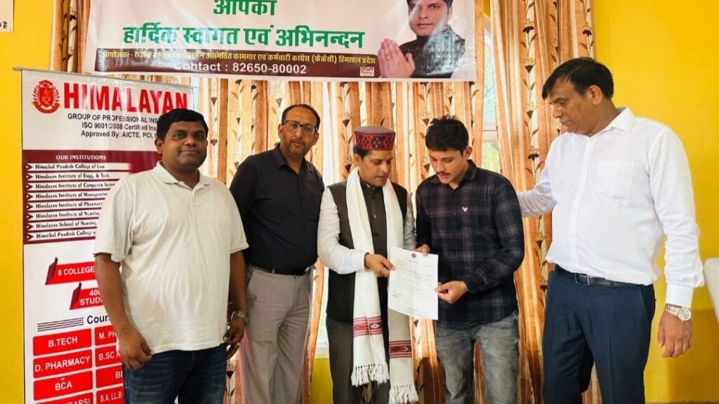 Labour Department Chairman Rajiv Rana gave employment to 168 unemployed people in Bhoranj Labour Department Chairman Rajiv Rana gave employment to 168 unemployed people in Bhoranj HIMACHAL HEADLINES