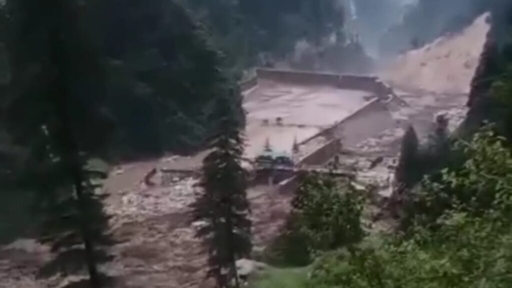 Monsoon Havoc in Himachal: Dam Break in Malana Causes Floods and Chaos Monsoon Havoc in Himachal: Dam Break in Malana Causes Floods and Chaos HIMACHAL HEADLINES