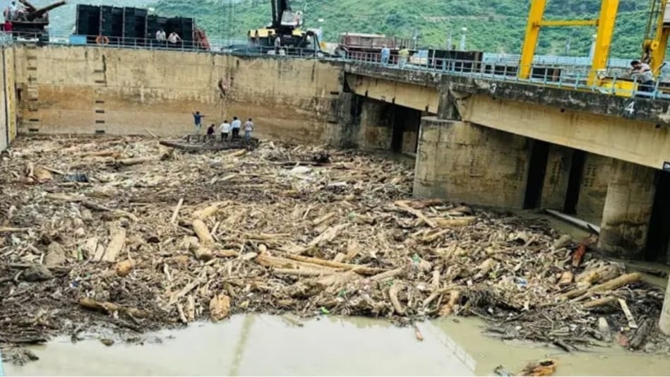 Pandoh Dam Gates Fully Operational; Power Generation to Resume Soon HIMACHAL HEADLINES