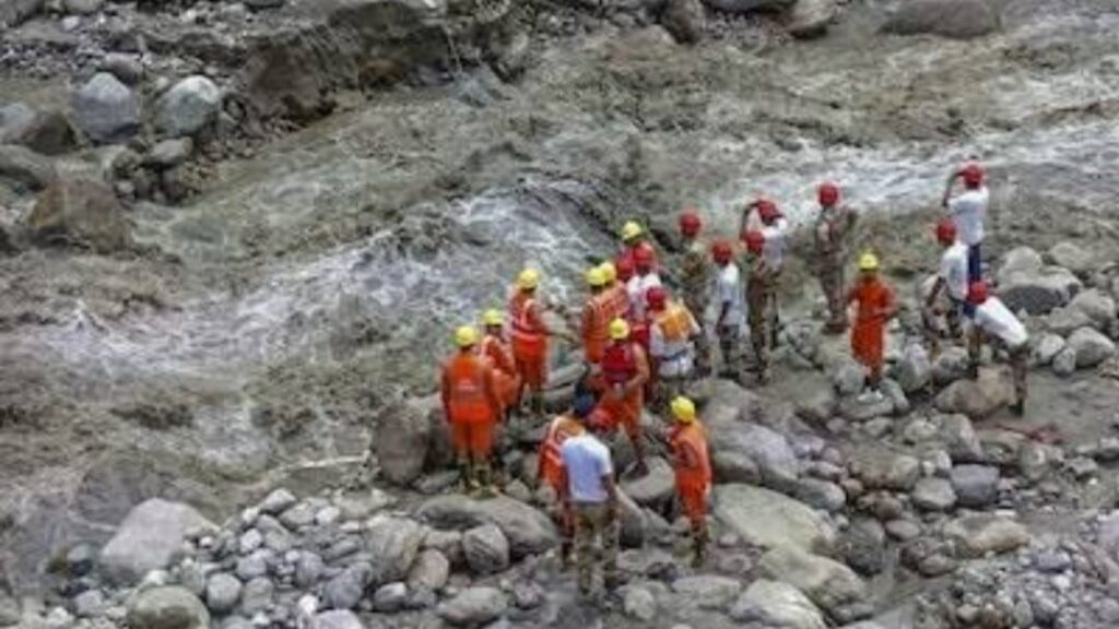 Monsoon showers in Himachal turn deadly, 144 dead and loss of 655 Cr HIMACHAL HEADLINES