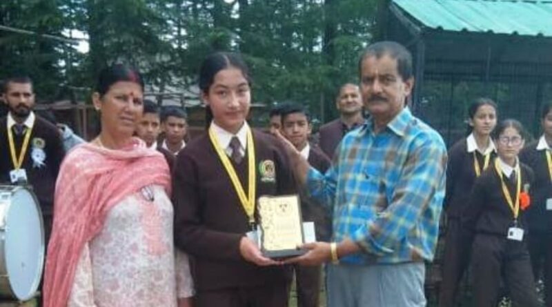 Aastha got third place in state level essay writing competition HIMACHAL HEADLINES