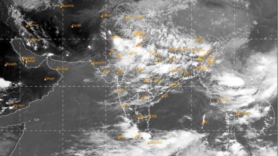 Heavy rainfall triggers yellow alert in Himachal, flood warnings in five districts Heavy rainfall triggers yellow alert in Himachal, flood warnings in five districts HIMACHAL HEADLINES