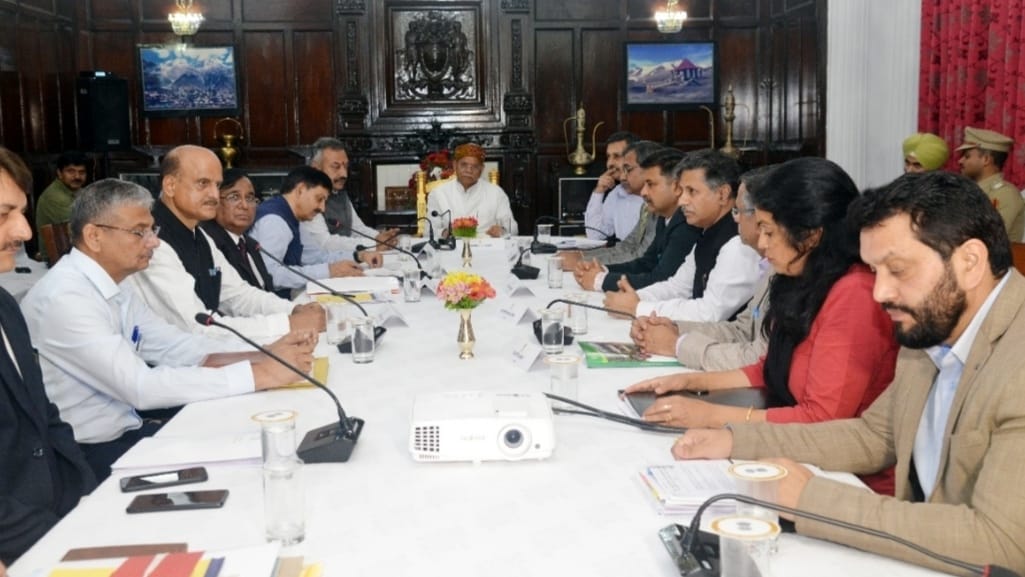 Governor Convenes meeting with VCs Emphasises on striving towards quality education and self-reliance Governor Convenes meeting with VCs Emphasises on striving towards quality education and self-reliance HIMACHAL HEADLINES