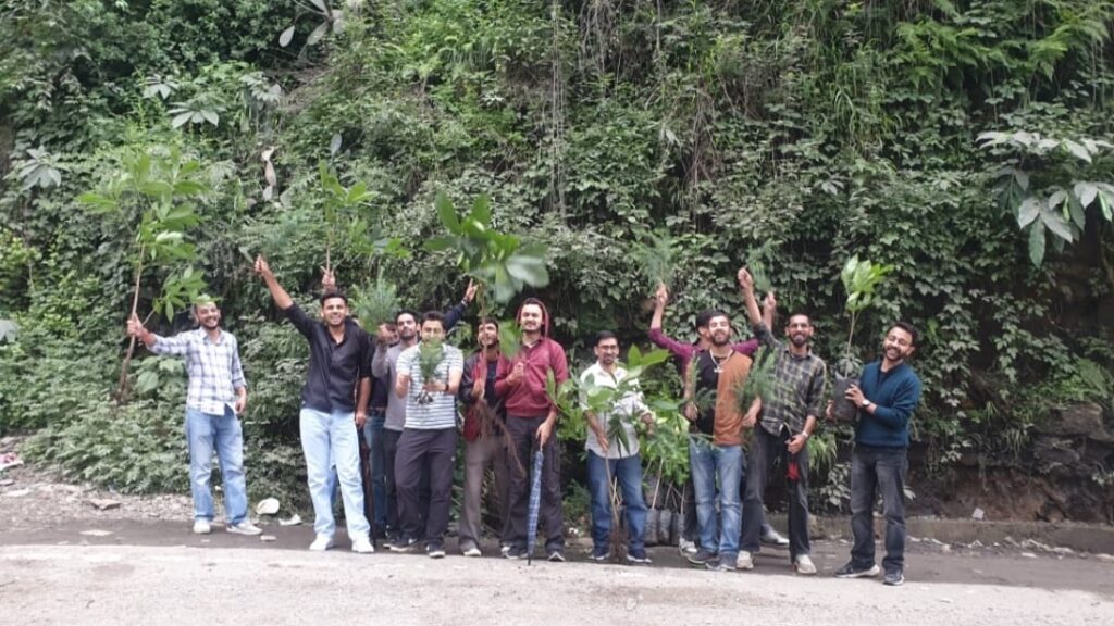 Nalanda Library hosts tree plantation drive in Shimla to boost environmental awareness HIMACHAL HEADLINES