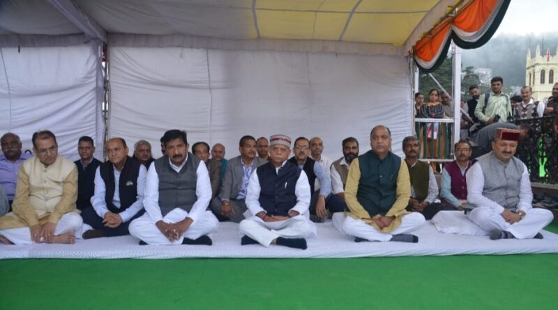 Governor Shukla pays tribute to Atal Bihari Vajpayee on his death anniversary Governor Shukla pays tribute to Atal Bihari Vajpayee on his death anniversary HIMACHAL HEADLINES