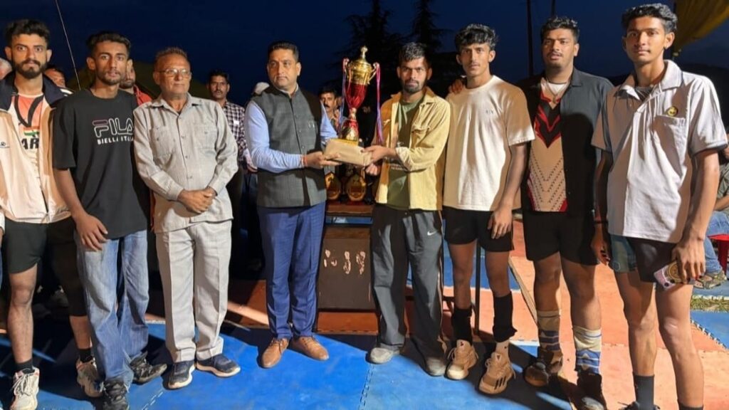 Three day fair organized at Koti, 35 volleyball and 30 kabaddi teams participated HIMACHAL HEADLINES
