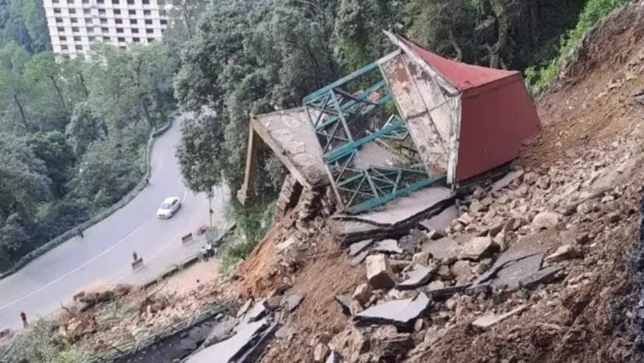 Landslide causes Shimla-Boileauganj road to close Landslide causes Shimla-Boileauganj road to close HIMACHAL HEADLINES