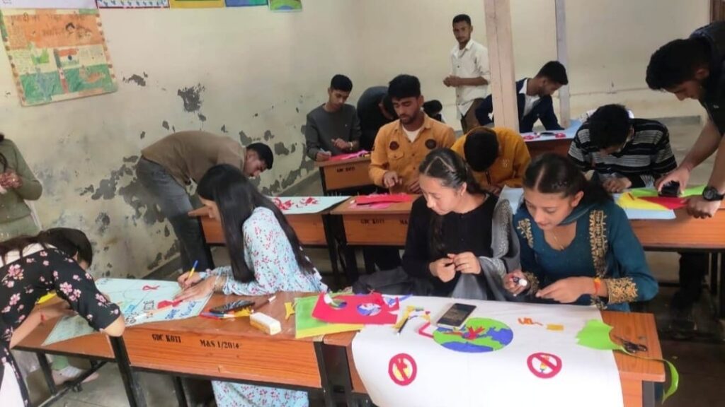 Awareness was created about AIDS in Degree College Chail Koti Awareness was created about AIDS in Degree College Chail Koti HIMACHAL HEADLINES