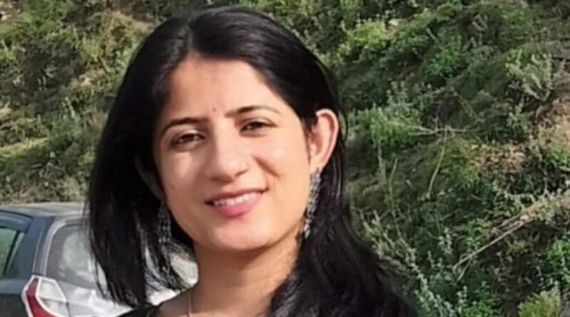 Haripurdhar's Preeti became second lieutenant nursing in the army HIMACHAL HEADLINES