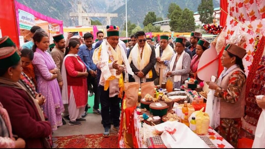 Jagat Singh Negi inaugurates two-day Red Cross Fair in Kinnaur Jagat Singh Negi inaugurates two-day Red Cross Fair in Kinnaur HIMACHAL HEADLINES