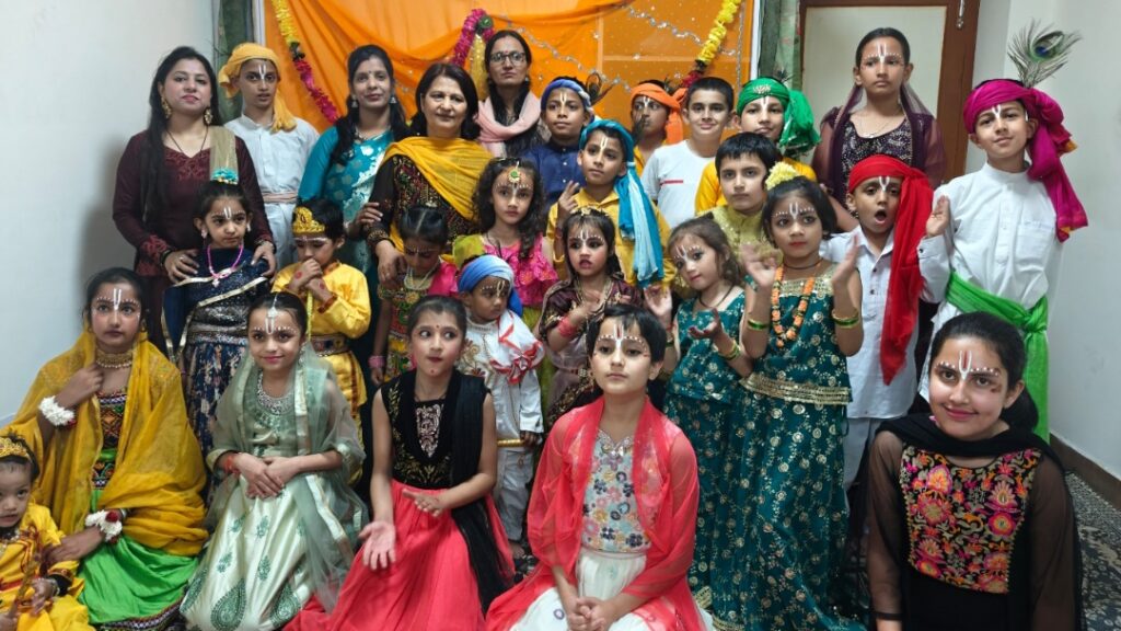 Kanha Utsav organized by Hitarth and Dwija self-help groups Kanha Utsav organized by Hitarth and Dwija self-help groups HIMACHAL HEADLINES