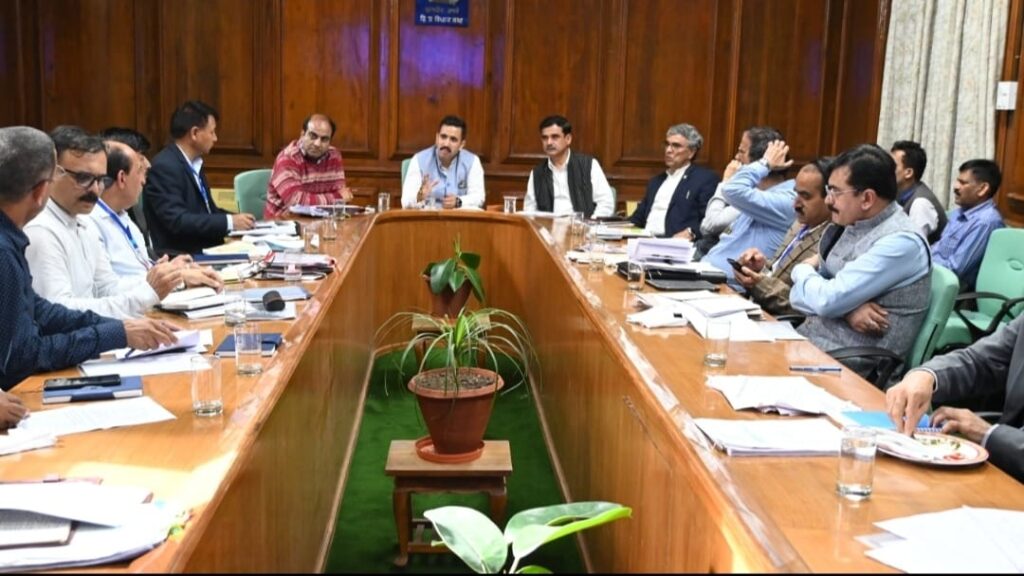 Construction work 23 roads, 22 bridges under PMGSY to be completed in 2025 HIMACHAL HEADLINES