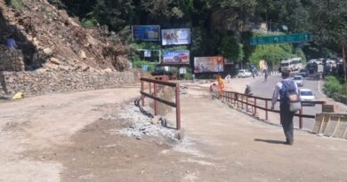 Boileauganj  Crossing to Boileauganj  Chowk traffic restored Boileauganj  Crossing to Boileauganj  Chowk traffic restored HIMACHAL HEADLINES
