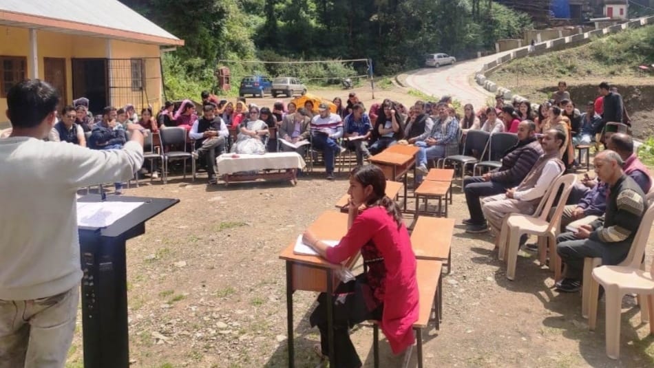 There should be pride and not shame in speaking Hindi language. Dr. Deepshikha HIMACHAL HEADLINES