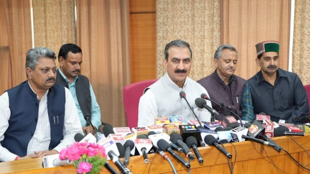Sukhu condemns derogatory remarks by BJP and Shivsena leaders against Rahul Gandhi HIMACHAL HEADLINES