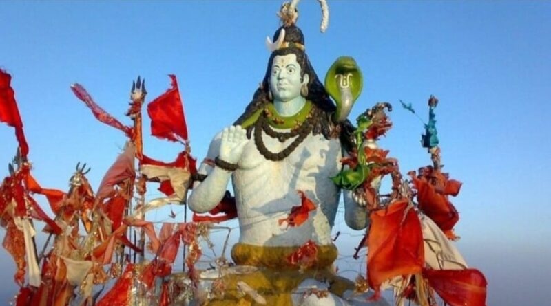 Churdhar peak pilgrimage temporarily halted: Authorities prioritize safety amid winter risks Churdhar peak pilgrimage temporarily halted: Authorities prioritize safety amid winter risks HIMACHAL HEADLINES