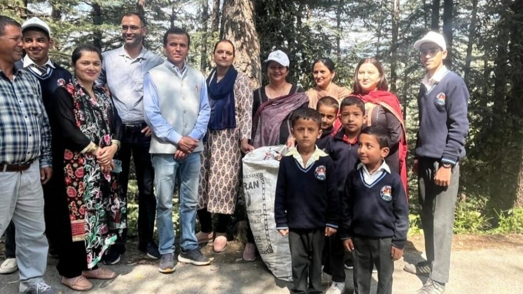 Cleanliness drive conducted in Patgaihar school Cleanliness drive conducted in Patgaihar school HIMACHAL HEADLINES