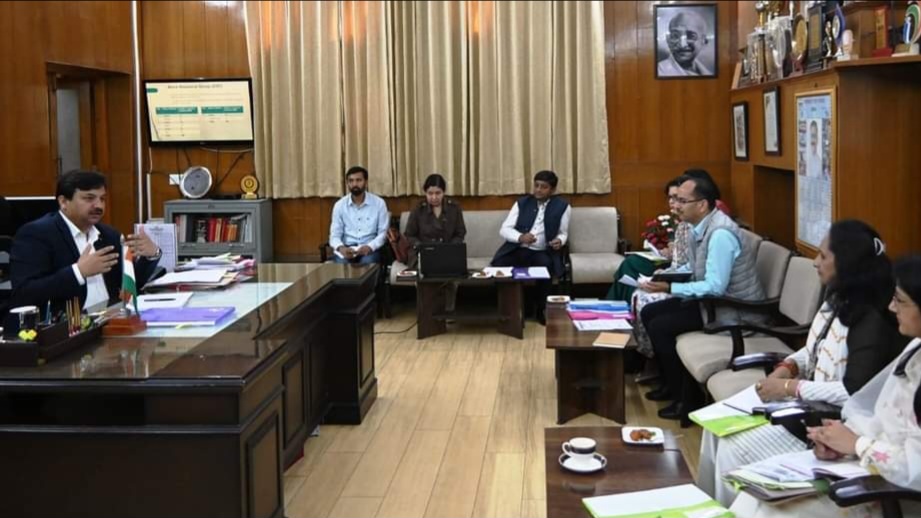 Review meeting of Ayushman Bharat School Health and Welfare Program organized Review meeting of Ayushman Bharat School Health and Welfare Program organized HIMACHAL HEADLINES
