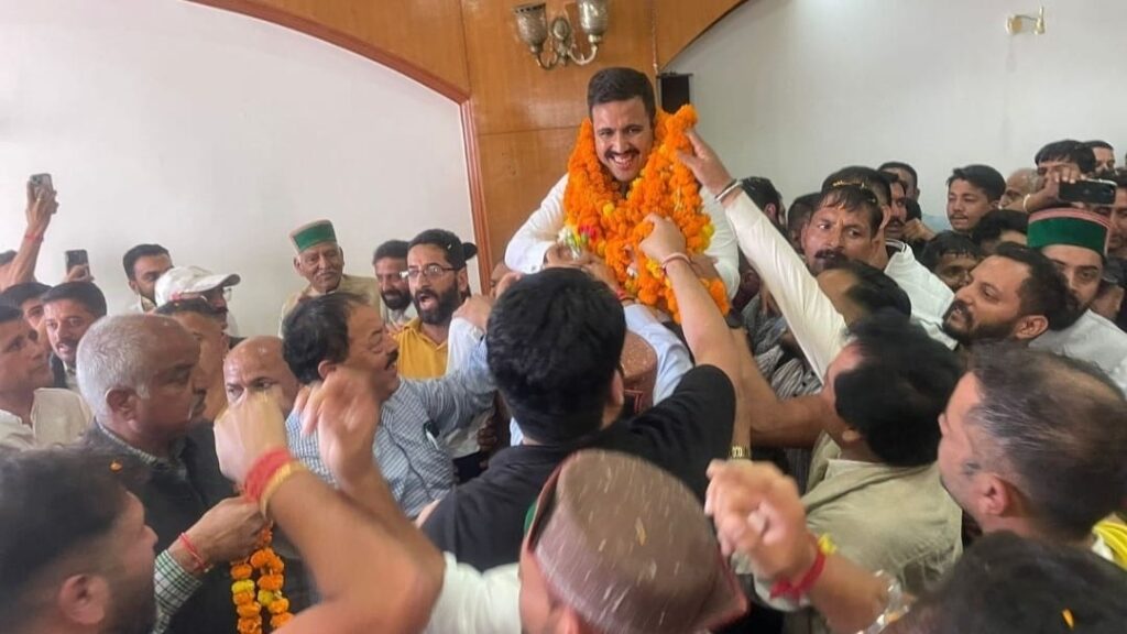 Vikramaditya said he is always dedicated towards the development of the Himachal on his birthday HIMACHAL HEADLINES