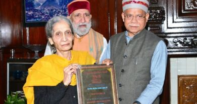 Governor Shukla honours Nirmal Thakur with first Sapta Sindhu Lifetime Award HIMACHAL HEADLINES