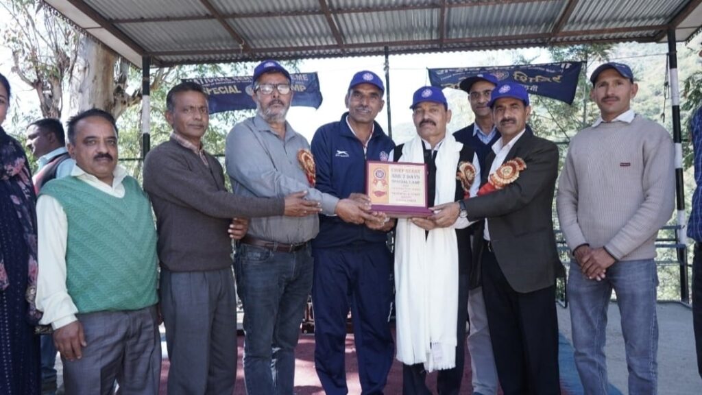 NSS camp concludes in Dadgi- meritorious students felicitated in the ceremony HIMACHAL HEADLINES
