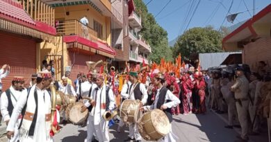 Protest against the Waqf Board by performing Kulluvi Nati in Kullu Protest against the Waqf Board by performing Kulluvi Nati in Kullu HIMACHAL HEADLINES