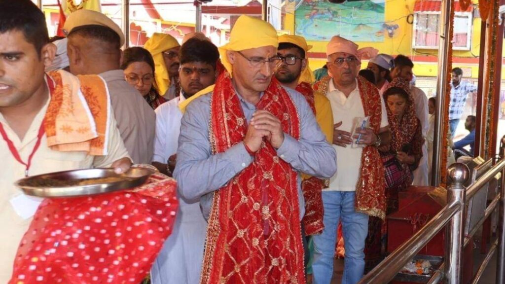 DC Sirmaur Sumit Khimta Inaugurates Trilokpur Fair, opens Him Ira Model Shop HIMACHAL HEADLINES