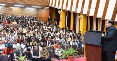 Youth Parliament 2024 at HPU: Speaker Stresses the Primacy of System Over Individuals Youth Parliament 2024 at HPU: Speaker Stresses the Primacy of System Over Individuals HIMACHAL HEADLINES
