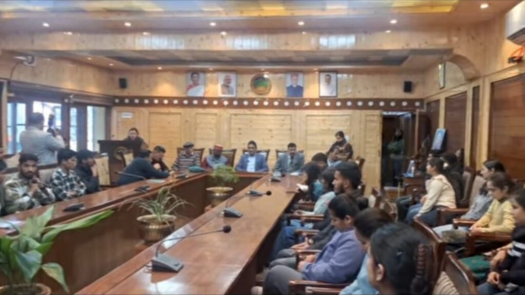 Himachal Pradesh University hosts 3rd Mahima Chatranta memorial lecture on 'Viksit Bharat@2047' HIMACHAL HEADLINES