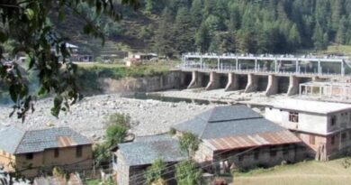 Shanta Kumar urges Central to support Himachal's claim to Shanan power project HIMACHAL HEADLINES