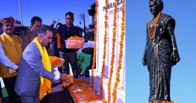 CM Sukhu offers floral tributes to former PM Indira Gandhi CM Sukhu offers floral tributes to former PM Indira Gandhi HIMACHAL HEADLINES