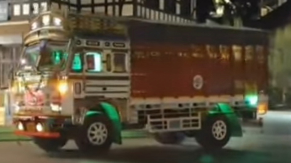 Former Deputy Mayor of Shimla files FIR over heavy traffic on historic Ridge tank Former Deputy Mayor of Shimla files FIR over heavy traffic on historic Ridge tank HIMACHAL HEADLINES