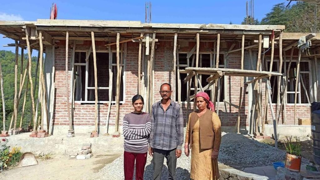 Himachal Govt’s financial aid revives hope for disaster survivors in Karsog HIMACHAL HEADLINES