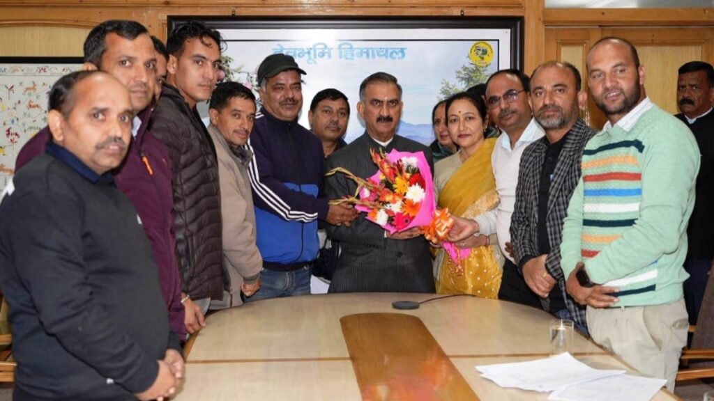 Delegation of Himachal Computer Teachers call on Chief Minister Delegation of Himachal Computer Teachers call on Chief Minister HIMACHAL HEADLINES