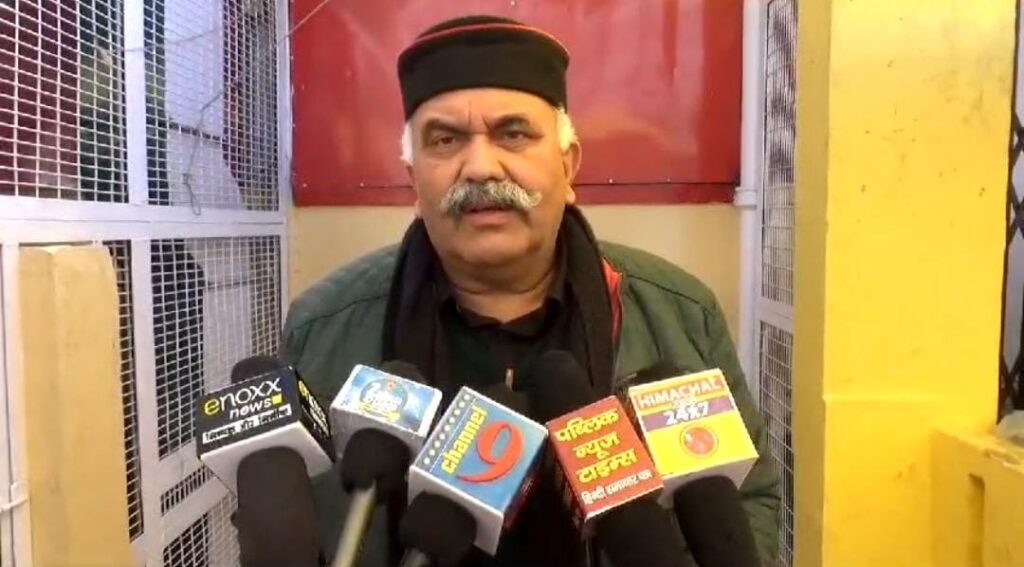 Farmers and Apple Growers Unite in Shimla to Demand Land Rights and Policy Reforms Farmers and Apple Growers Unite in Shimla to Demand Land Rights and Policy Reforms HIMACHAL HEADLINES