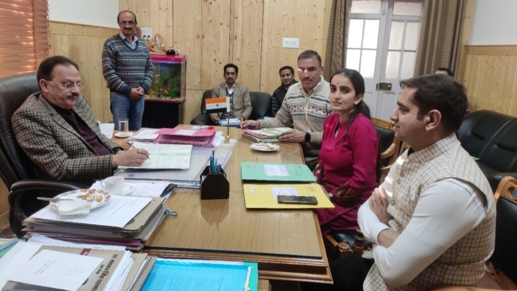 Handicrafts and Handloom Corporation needs to focus on design development to compete: Harshwardhan HIMACHAL HEADLINES
